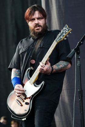 Seether live in concert